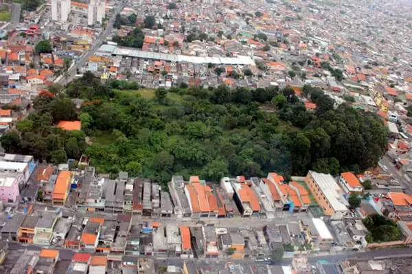 instalação de cerca concertina no Itaim Paulista